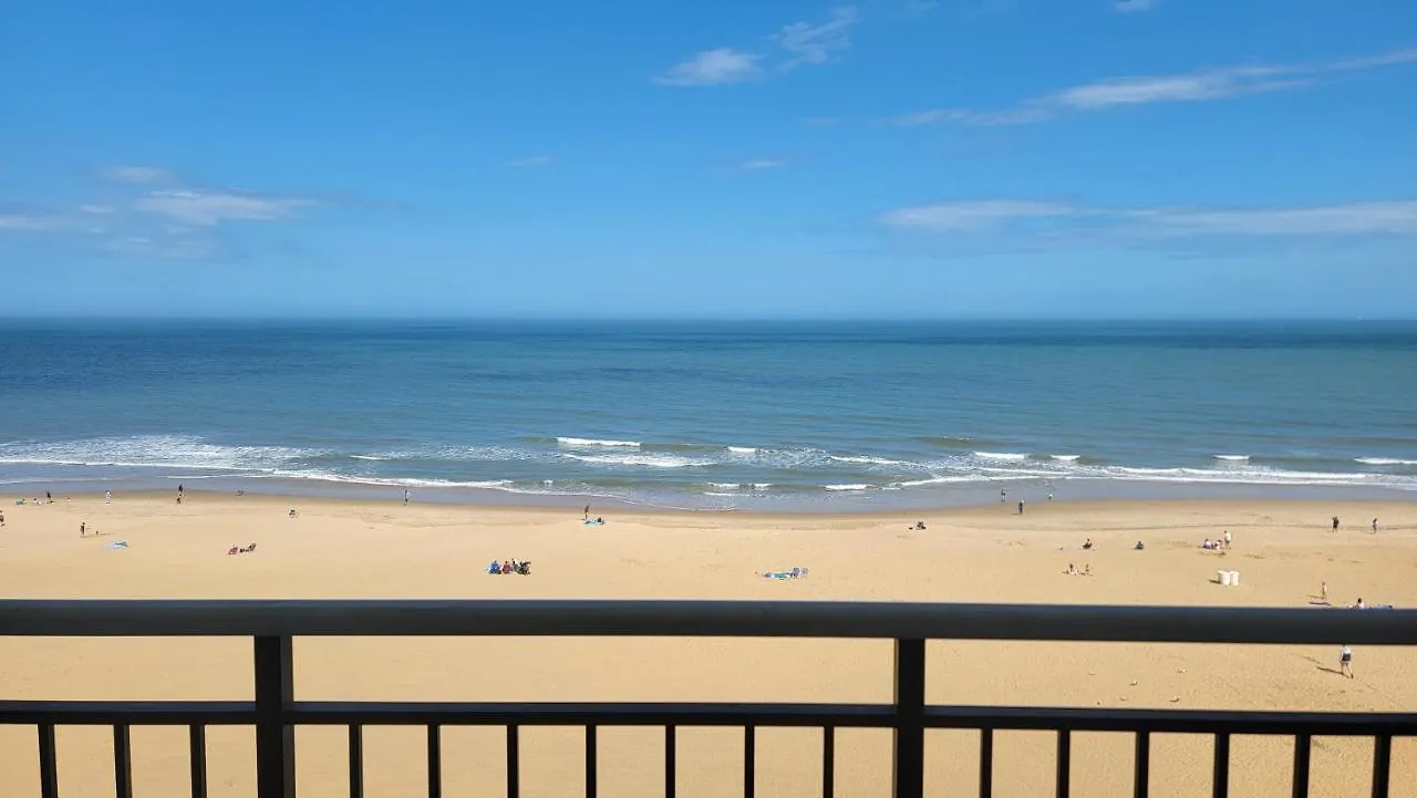 Four Sails Resort Virginia Beach 3*,